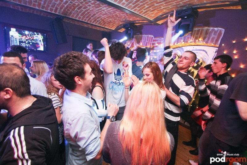 slika0021 Podroom (Subota, 15.12. – Winter house madness)