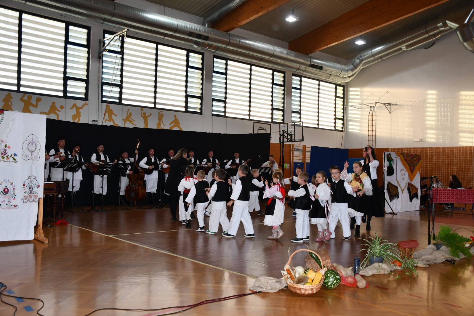 ČUVARI TRADICIJE Godišnja priredba KUD-a Belica