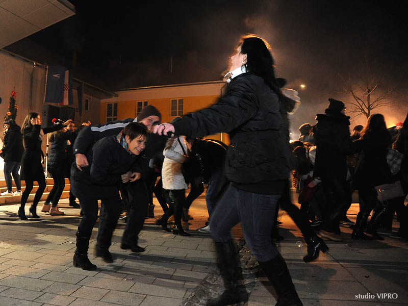 330114075dsc0624553065