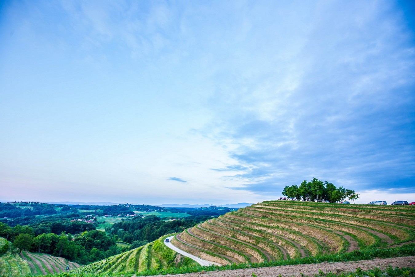 Doček ljeta na Mađerkinom bregu