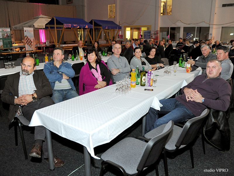 322213642dsc8057397844