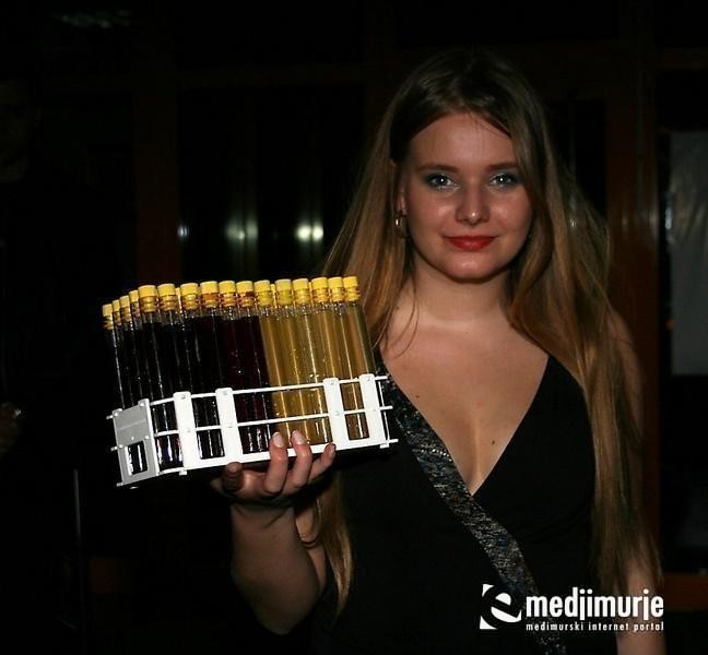 slika0003
