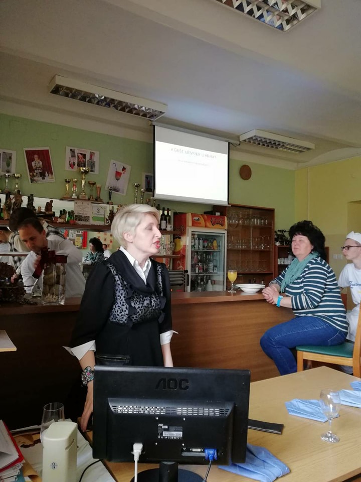 posjetsrednjojskoliprelog795173