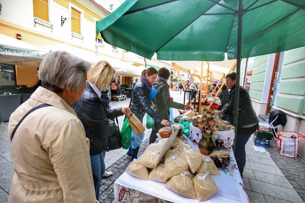 2229069110213170917804501126542