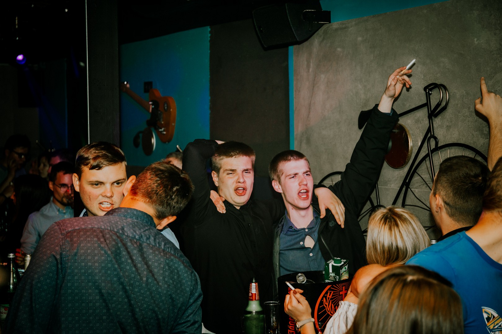 Odlična zabava na Podrumarenju uz TS Kumovi i Vina Tomšić