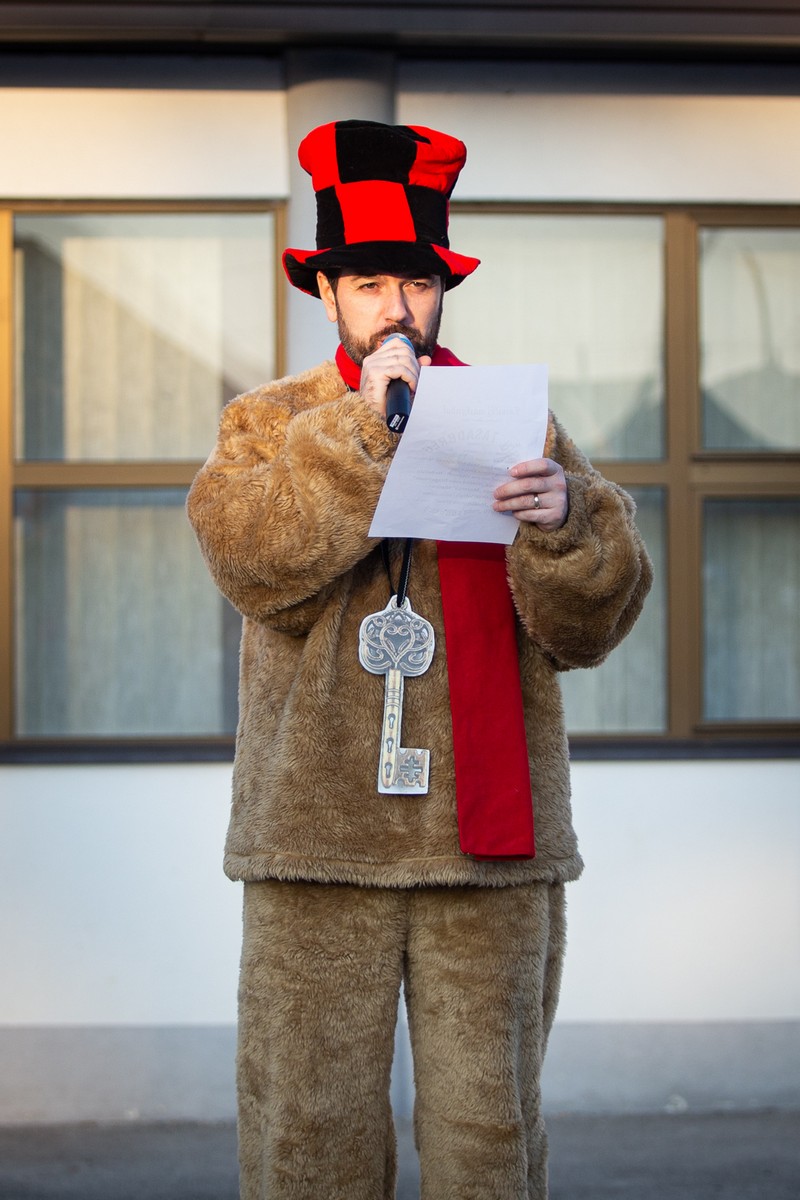 DOMIŠLJATE MAŠKARE U ZASADBREGU Bolničari, vještice, Škoti…