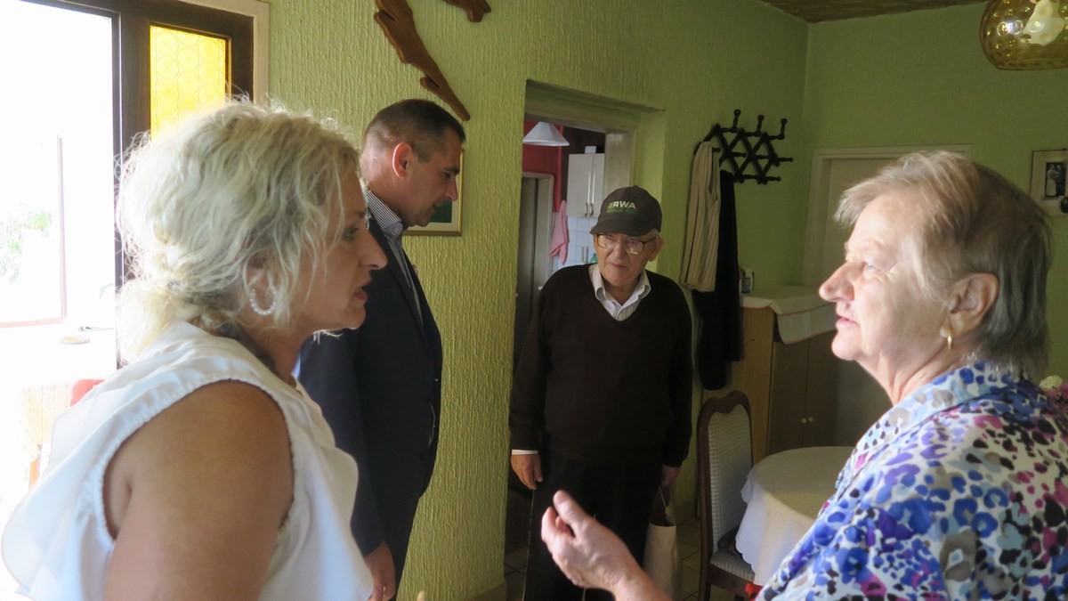 Župan Posavec obišao obišao starije građane povodom Međunarodnog dana starijih osoba
