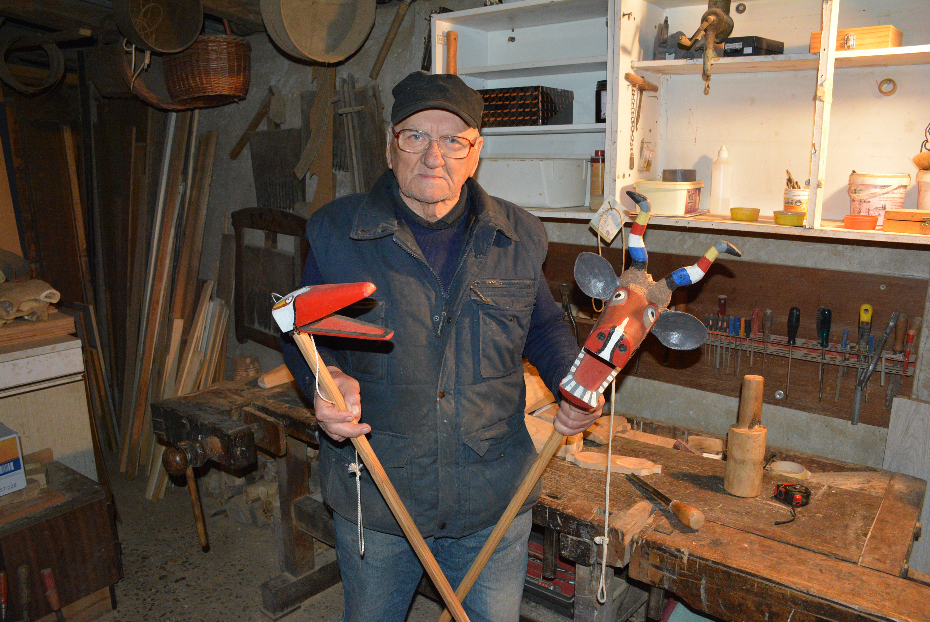 FOTO/VIDEO Slavko Vidović: Čaplje i štrke izrađujem od 50-tih, a nekad nam je milicija maskenbal branila! FOTO/VIDEO Slavko Vidović: Čaplje i štrke izrađujem od 50-tih, a nekad nam je milicija maskenbal branila!