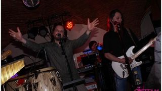 slika0037 Antrum (Petak, 15.2.2013 – Zodiac band)