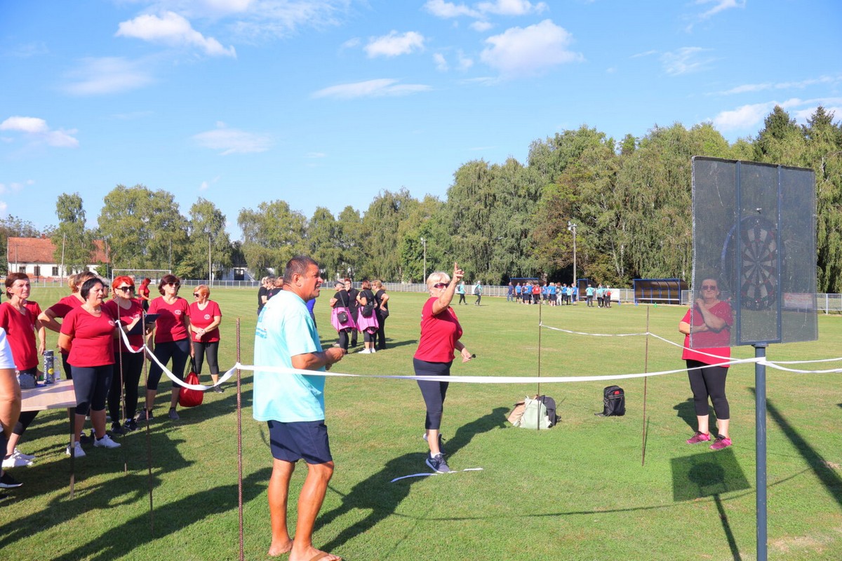 FESTIVAL SPORTSKE REKREACIJE U Mačkovcu vježbalo više od 200 žena, a slavila je ekipa Strahoninca! FESTIVAL SPORTSKE REKREACIJE U Mačkovcu vježbalo više od 200 žena, a slavila je ekipa Strahoninca!