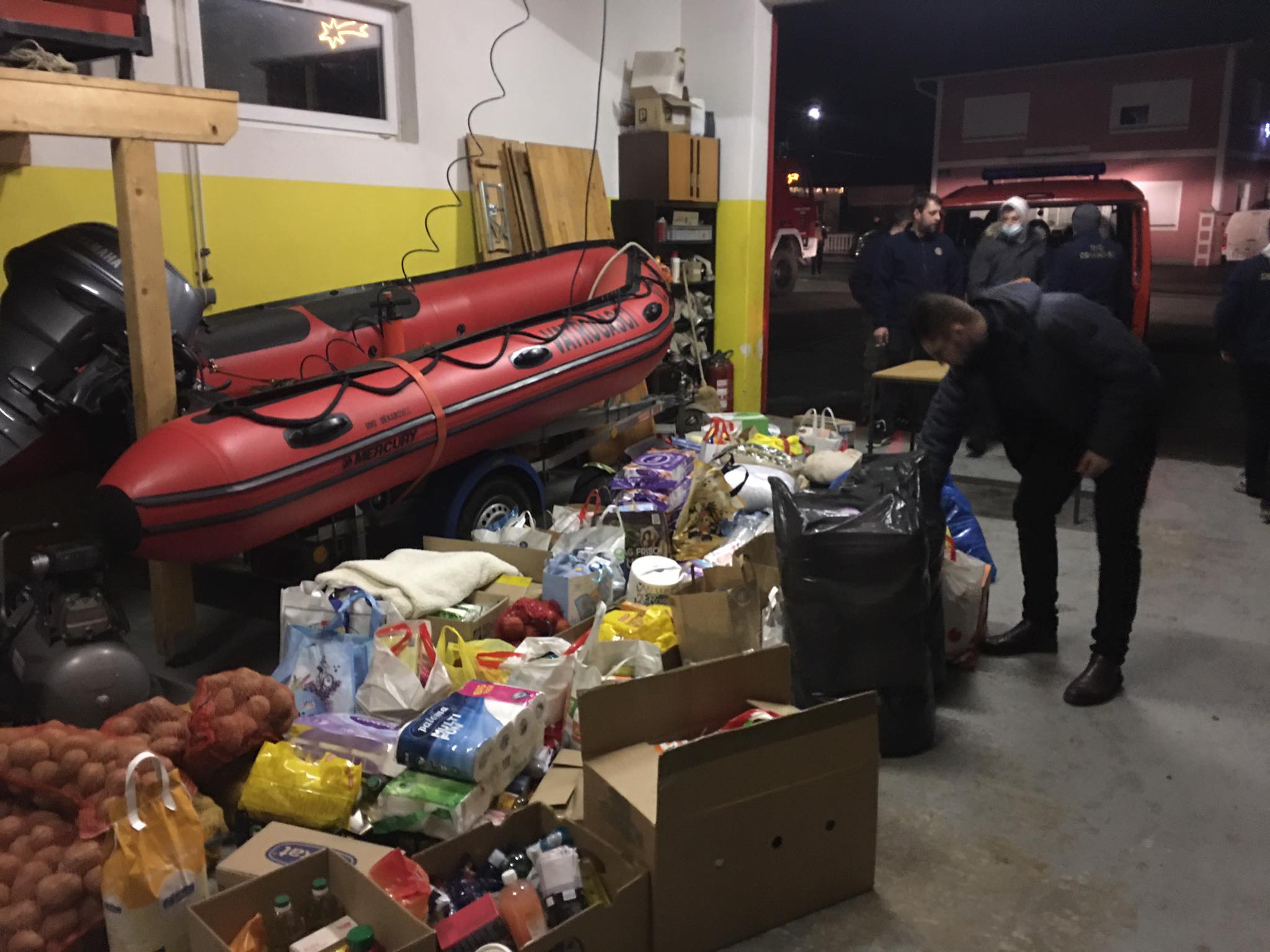 Vatrogasci Dekanovca uz pomoć sumještana za Petrinju