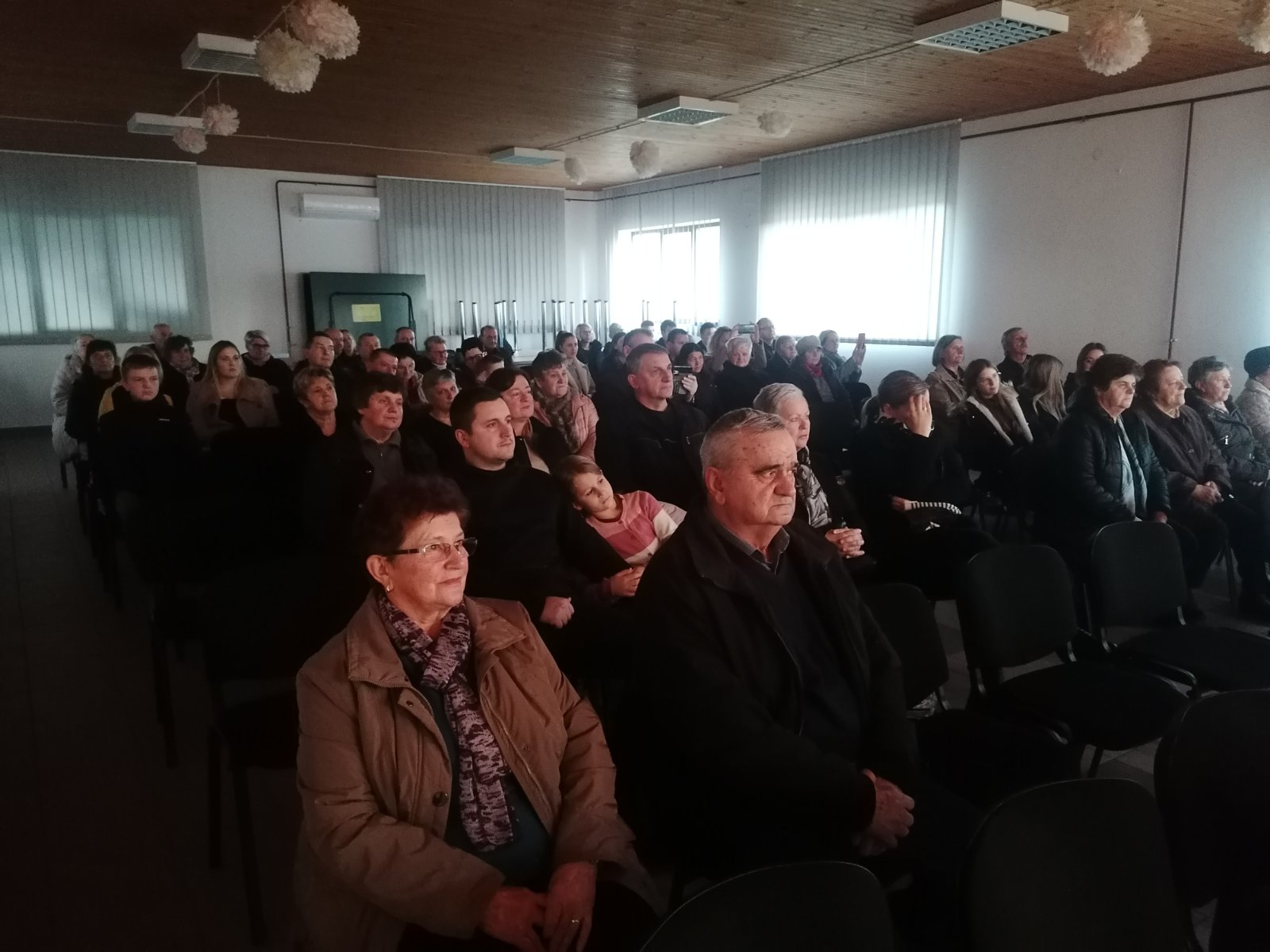Blagdanski koncert vokalistica Svetog Marka u Štrukovcu