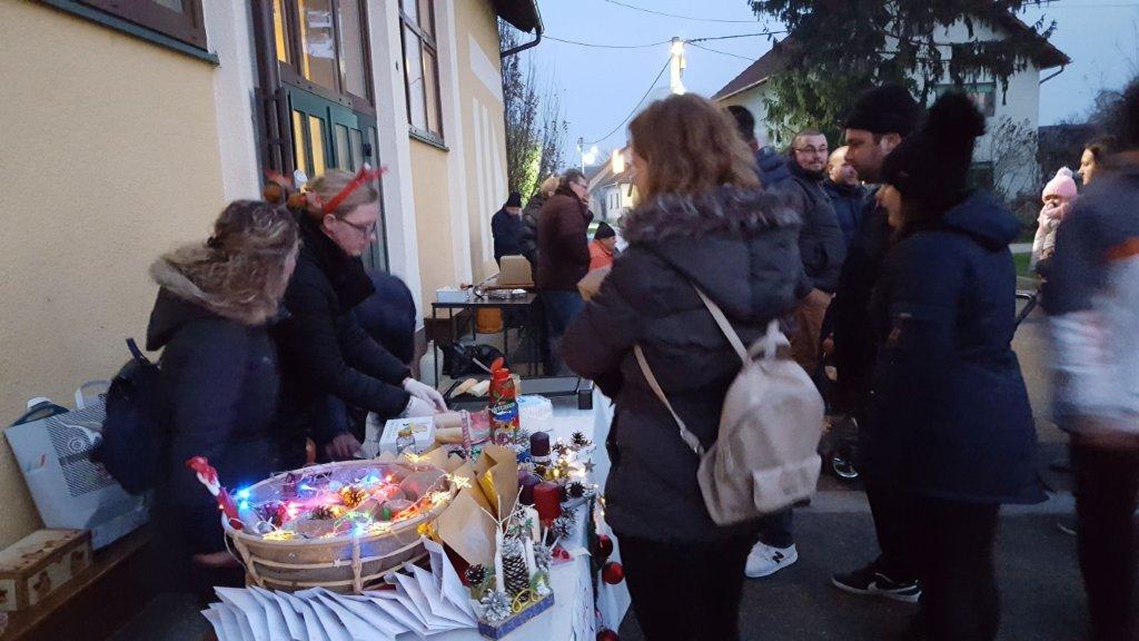 Zapaljena prva adventska svijeća u Svetoj Mariji