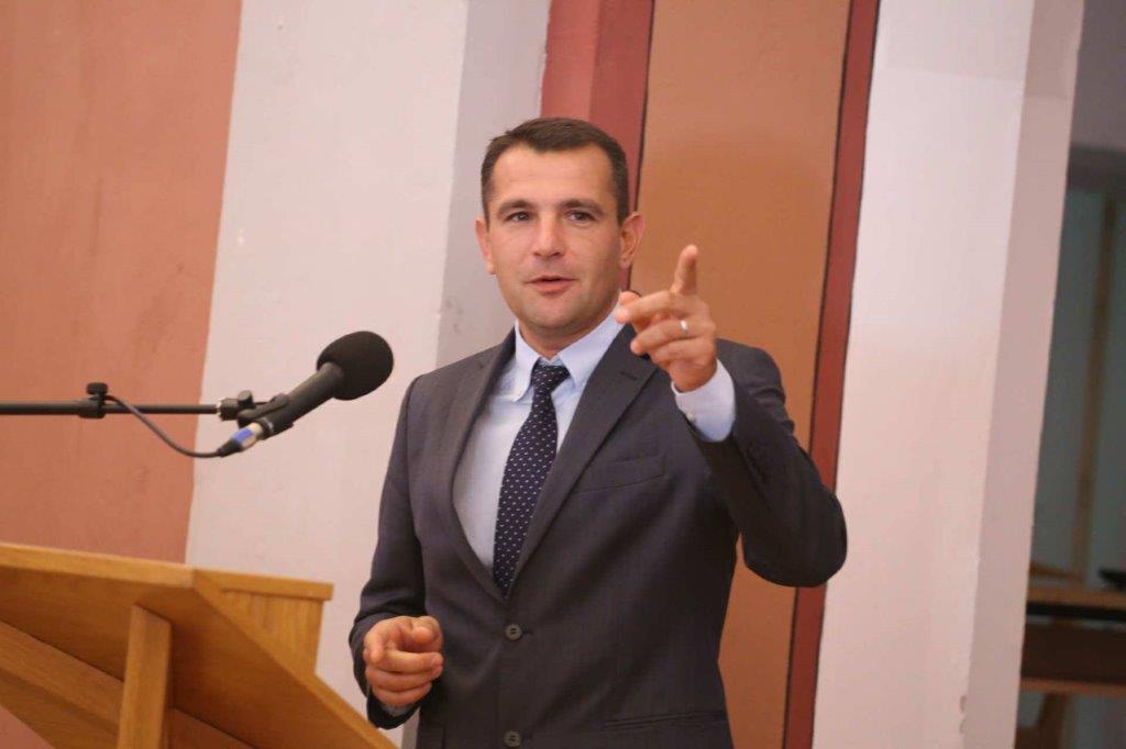 2195178610213071727604808579595 2195178610213071727604808579595