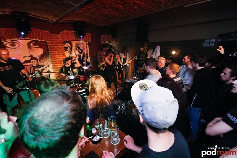 slika0020 Podroom (Petak, 12.4.2013 – Žanamari & J Animals)