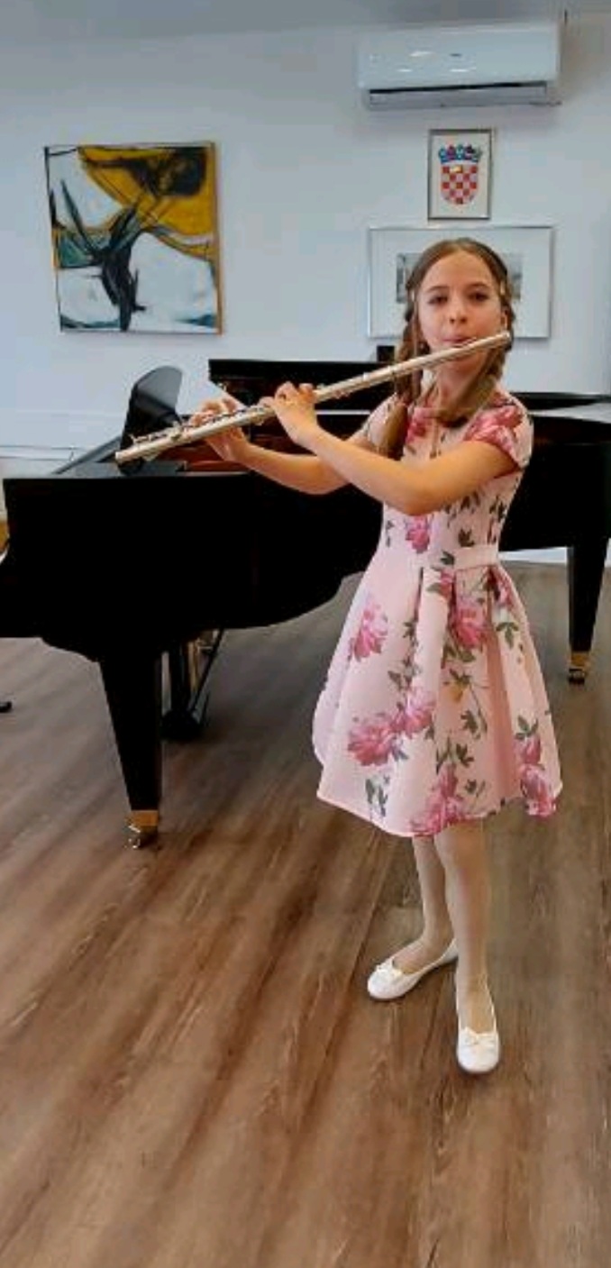 516523089_1242965404295885_1603239250953525783_n