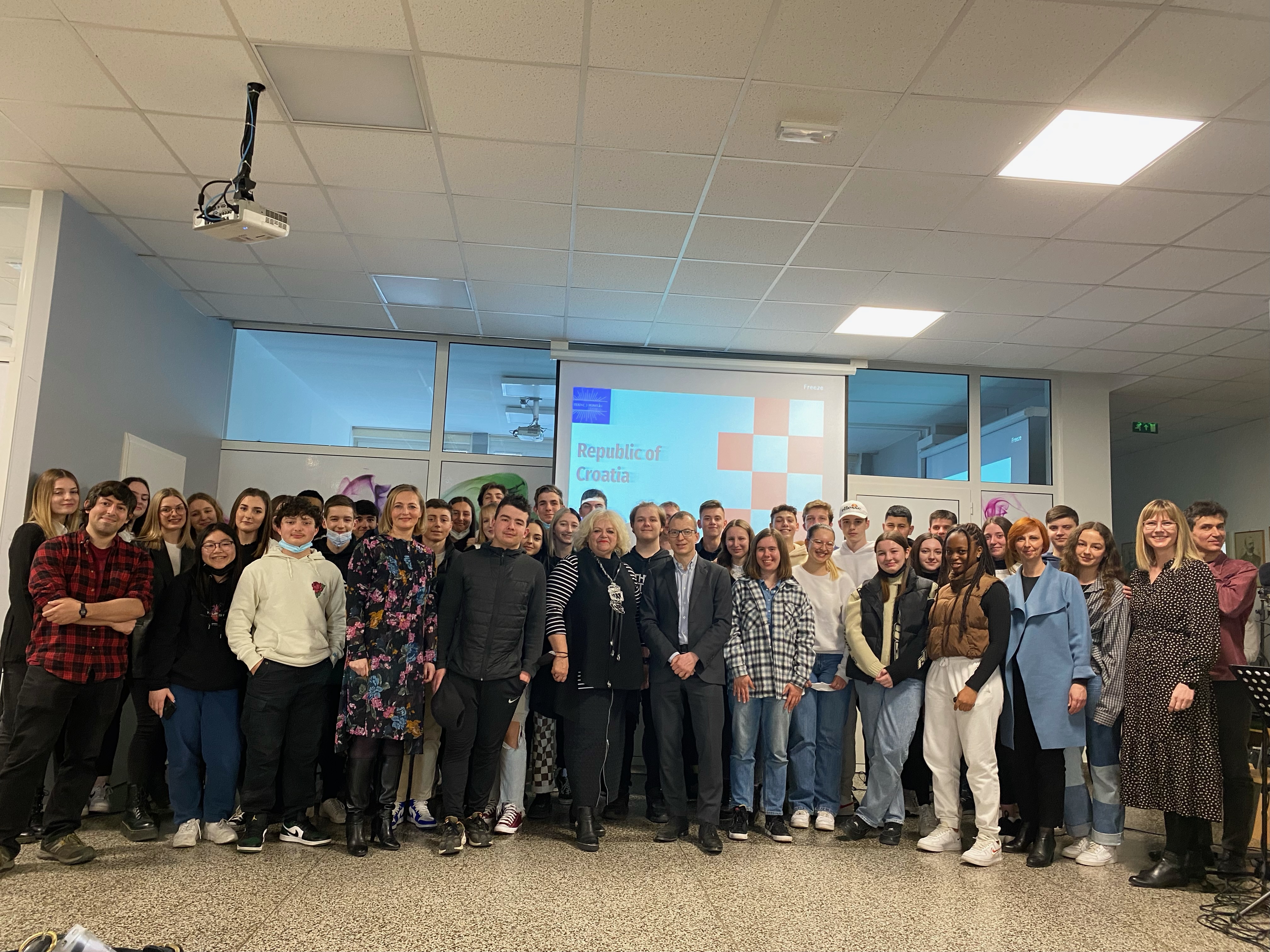 Učenicima ETŠ Čakovec u goste stigli učenici iz Francuske