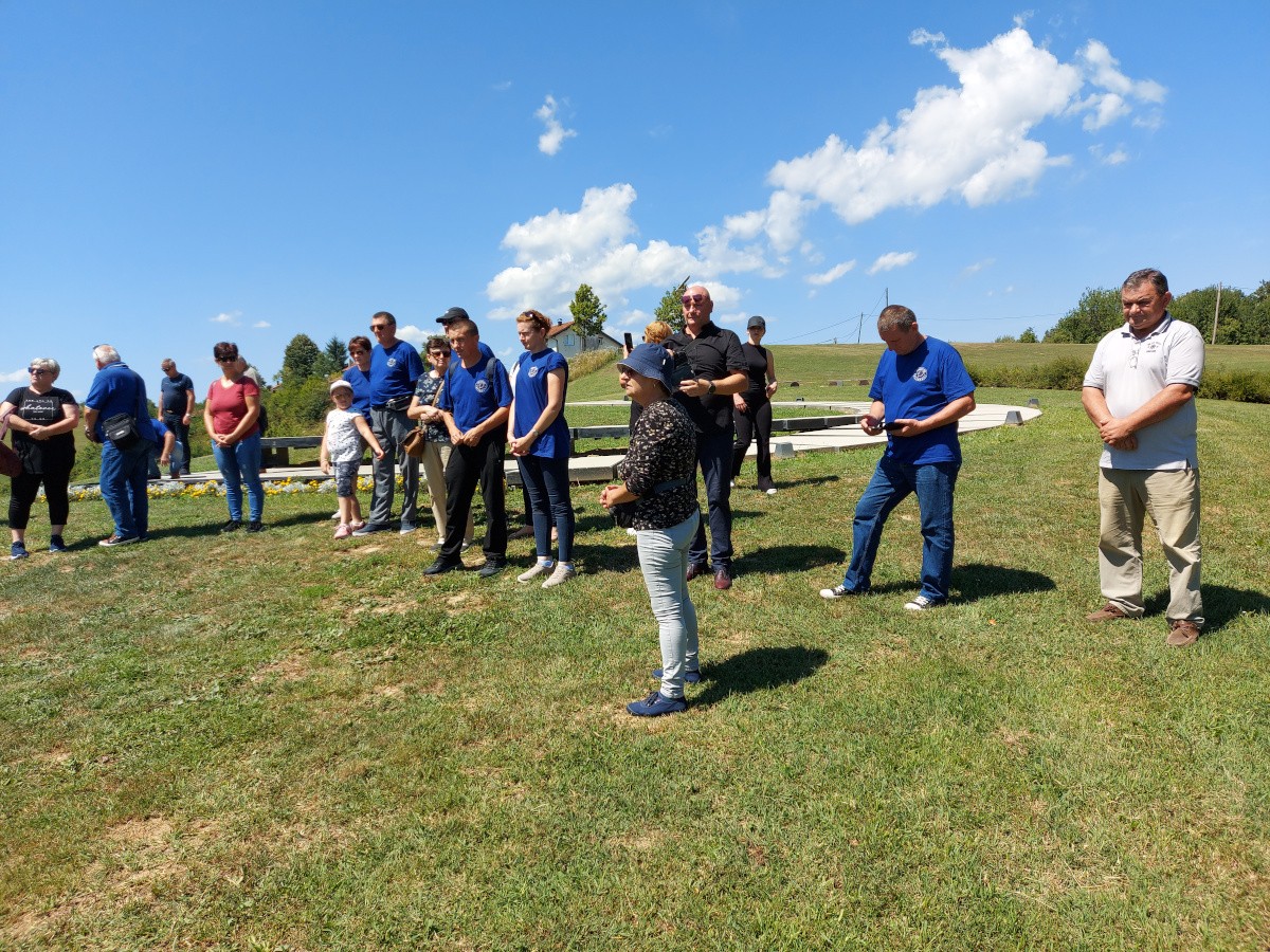 FOTO Društvo ‘Veteran’ povodom Oluje obišlo donje Pounje gdje je ratovalo prije 26 godina