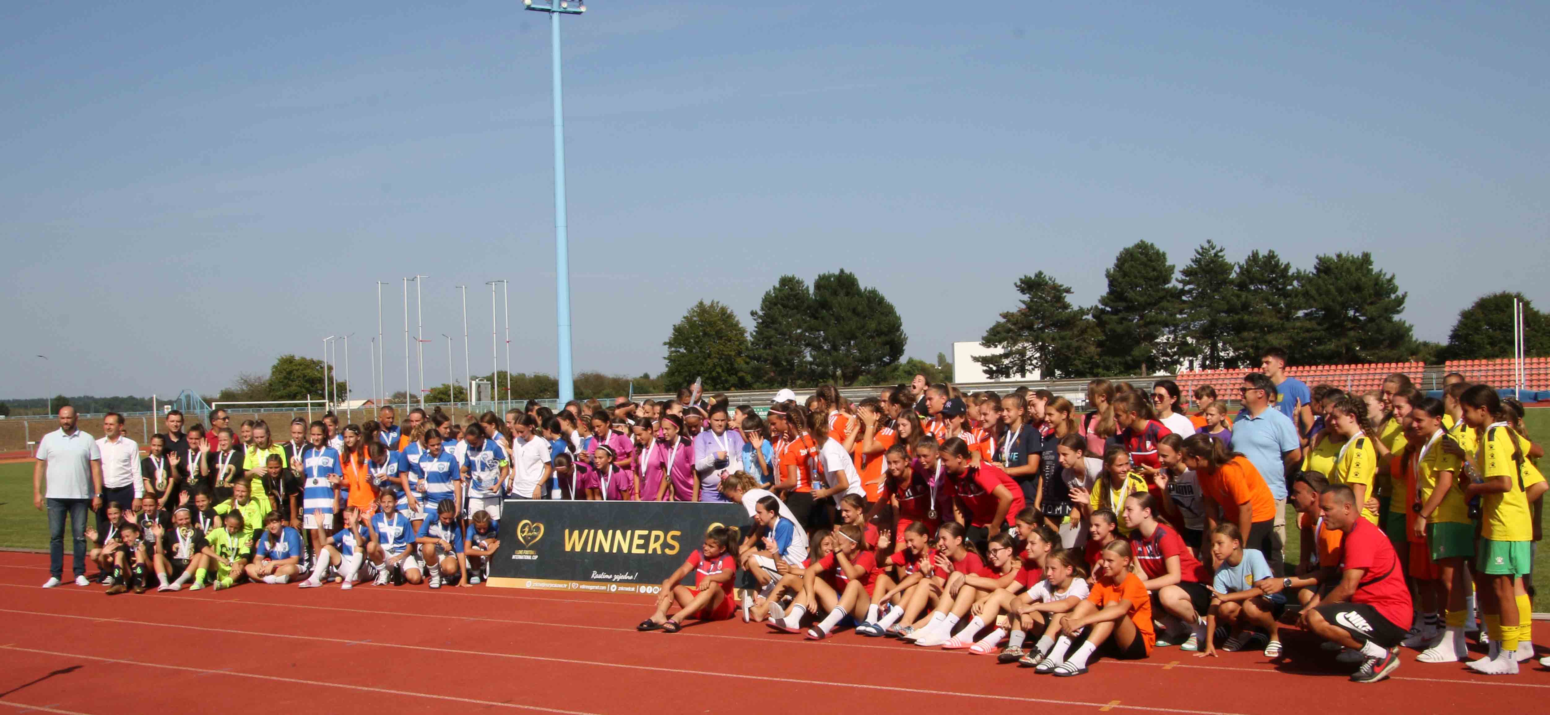 MEĐUNARODNO IZDANJE Ženski nogometni turnir u Čakovcu ‘Volim nogomet’