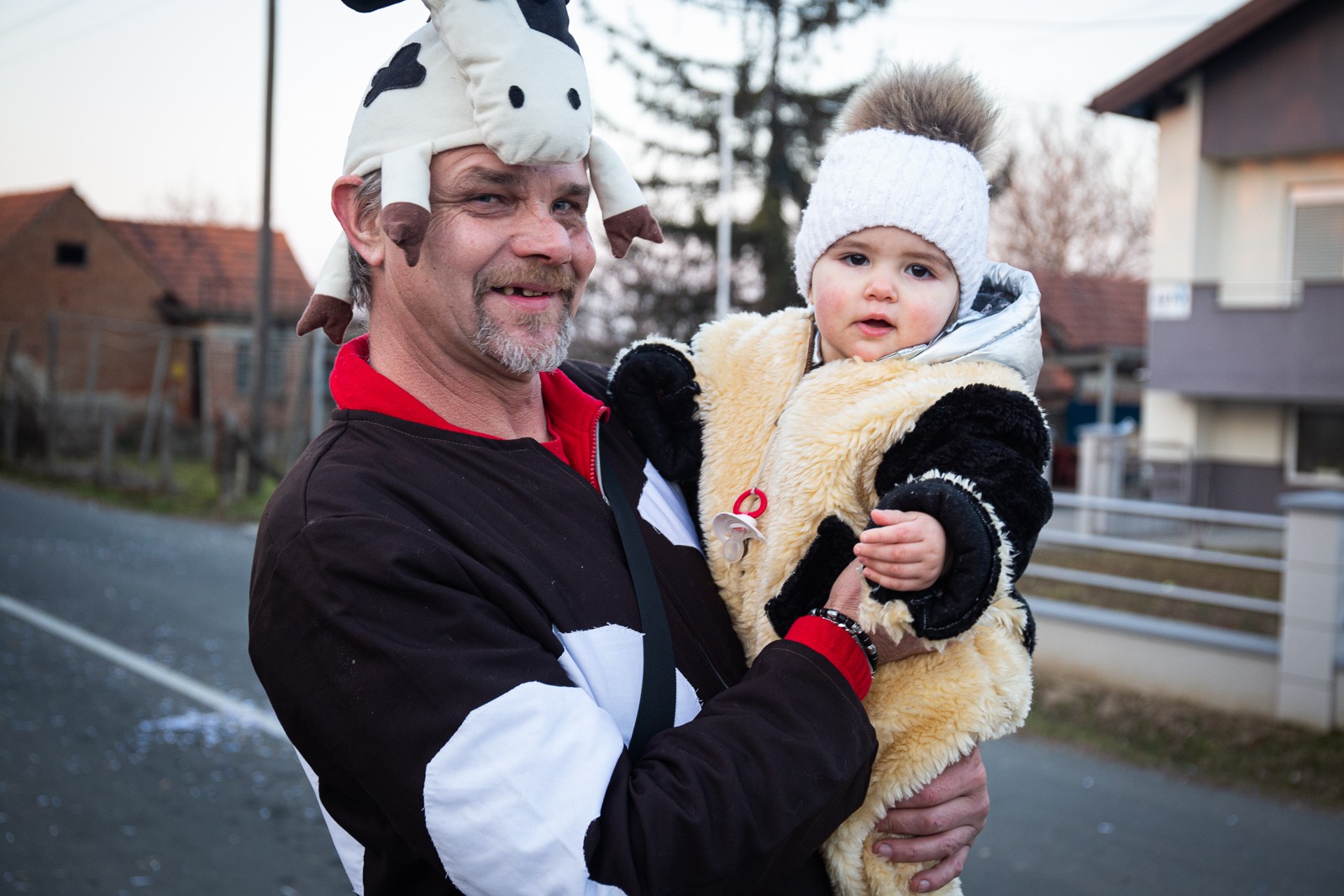 DOMIŠLJATE MAŠKARE U ZASADBREGU Bolničari, vještice, Škoti…