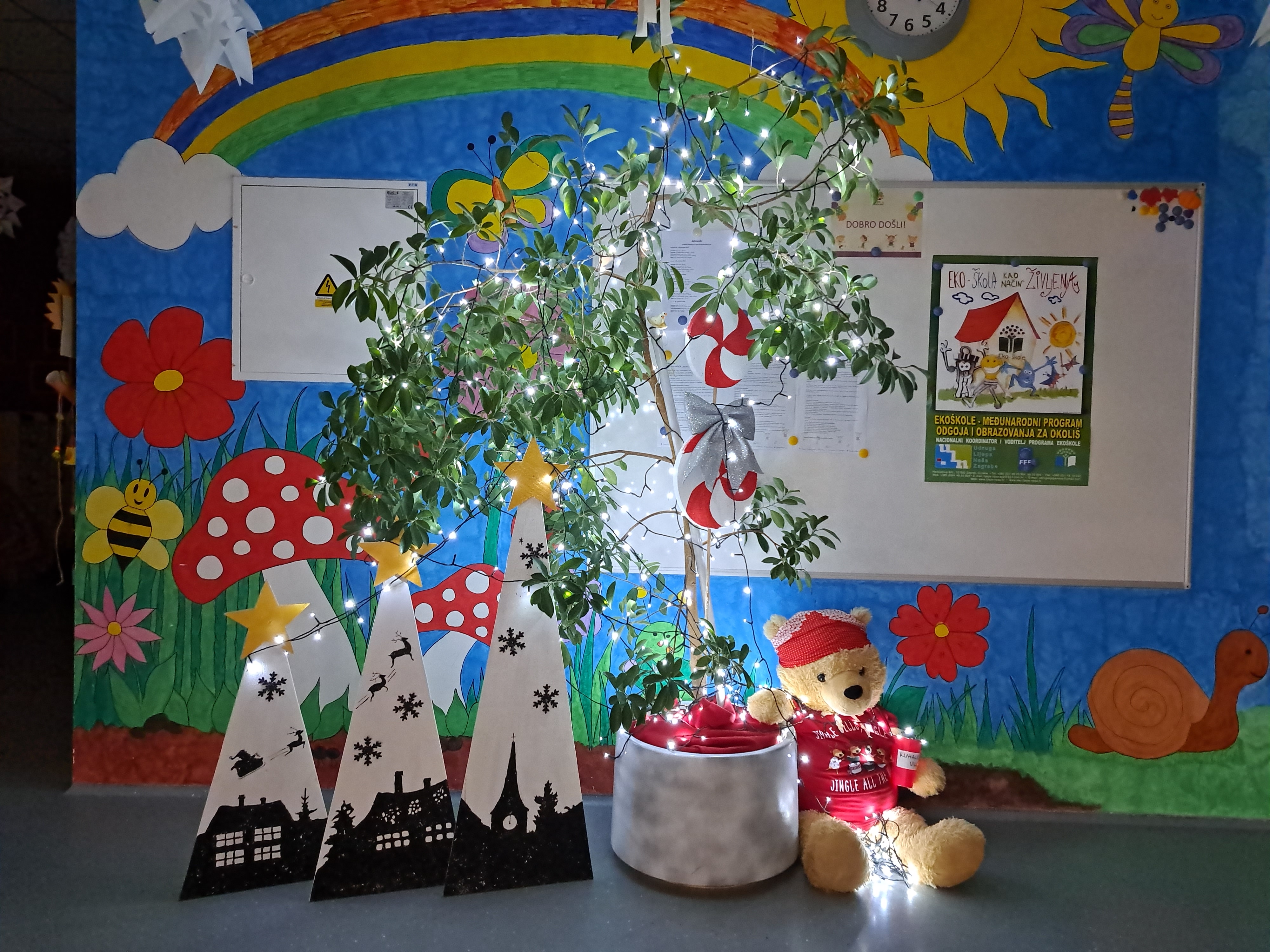 FOTO Dječji vrtić ‘Vesela loptica’ u predivnom blagdanskom ruhu