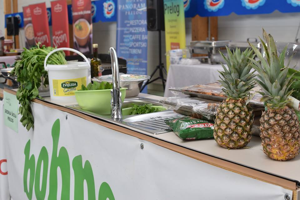 1118211183003790706558274536512