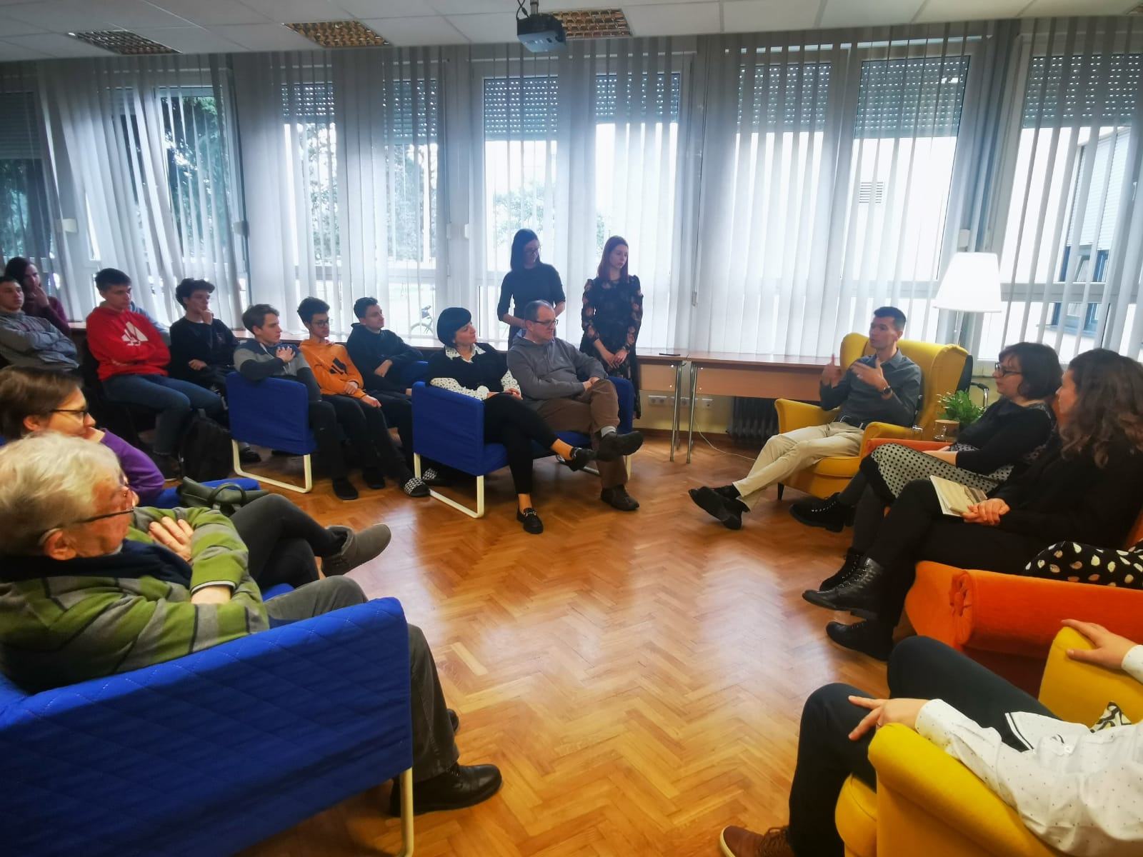 Predstavljen zbornik radova ‘Vremena kriza u povijesti Međimurja’ u Gimnaziji Josipa Slavenskog Čakovec