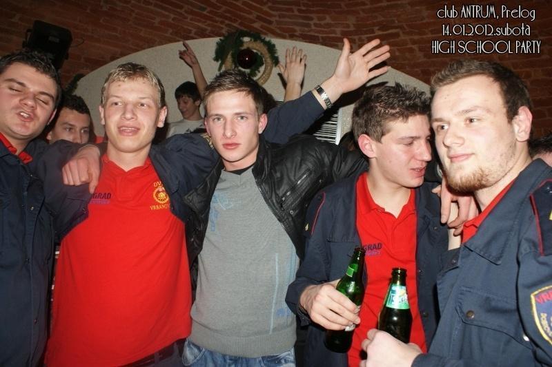 slika0072 Antrum (Subota, 14.1.2012) slika0072 Antrum (Subota, 14.1.2012)