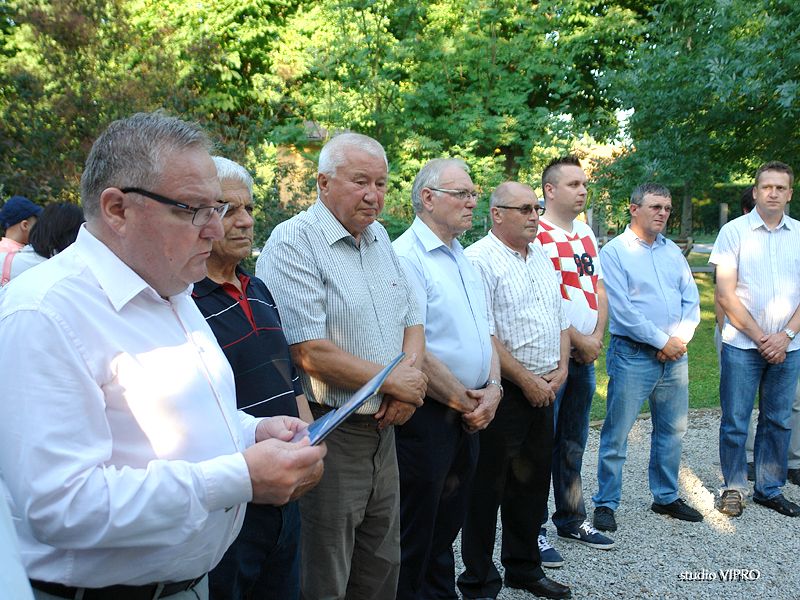 358615595dsc06787817988