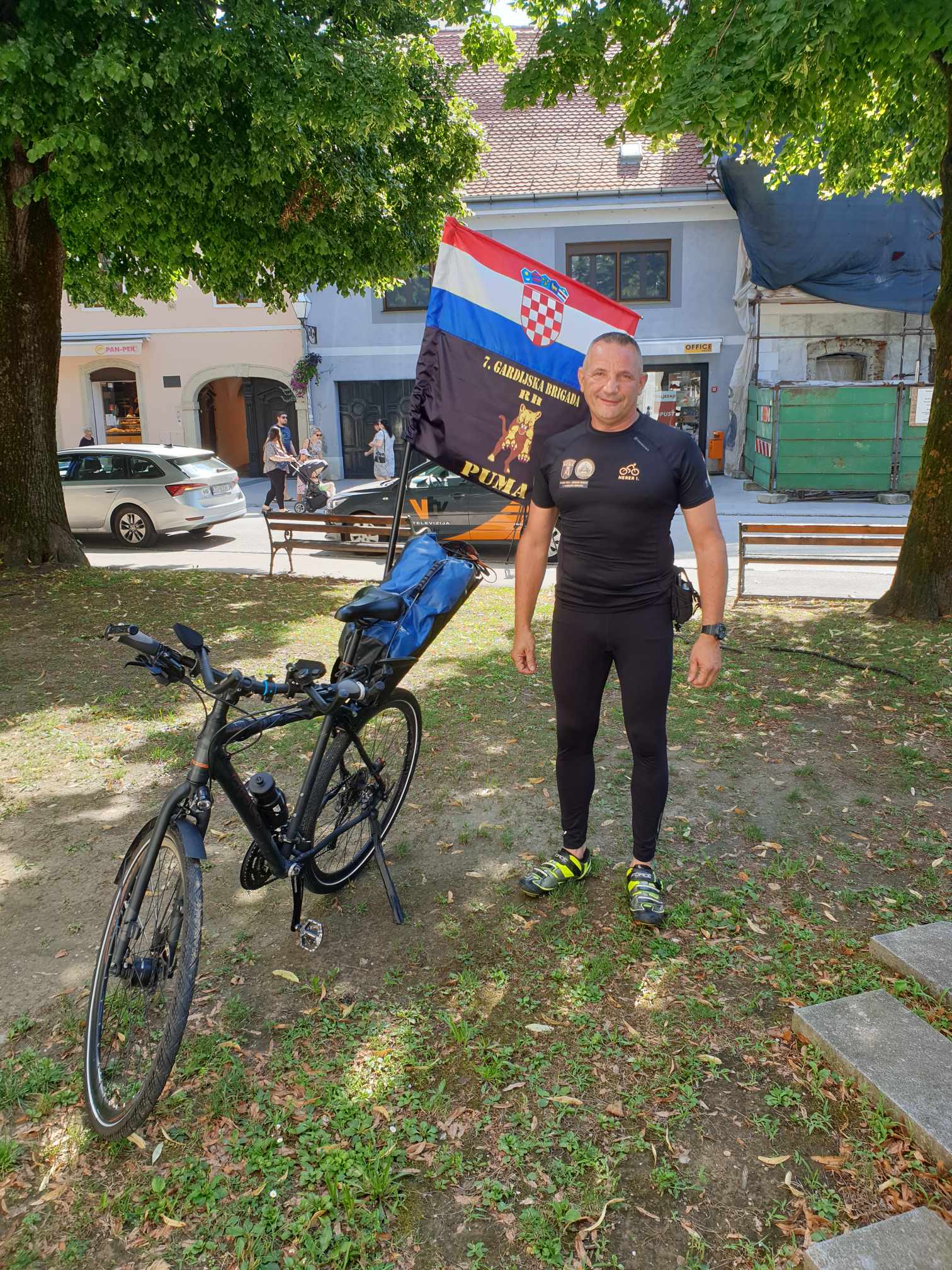 FOTO Ivica Nerer već treći put kreće biciklom iz Varaždina u Knin