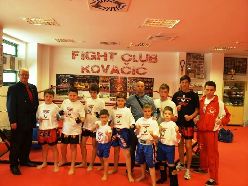 1912210662750120453118802315900