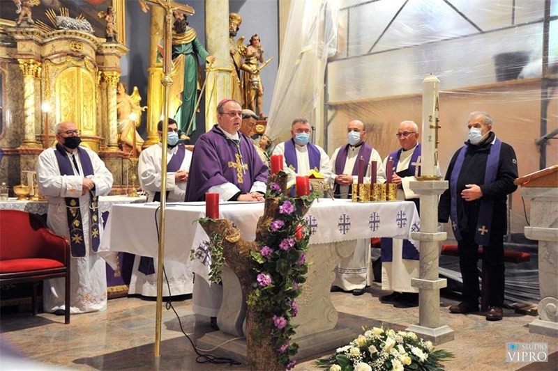 POČIVAO U MIRU U rodnom Goričanu sahranjen mons. Leonard Logožar