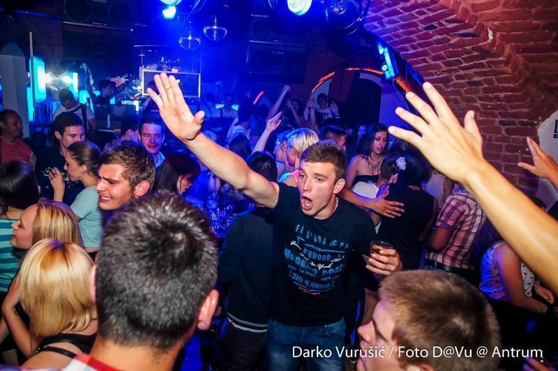 slika00066 Antrum (Subota, 28.6.2014. – Sandra Afrika)