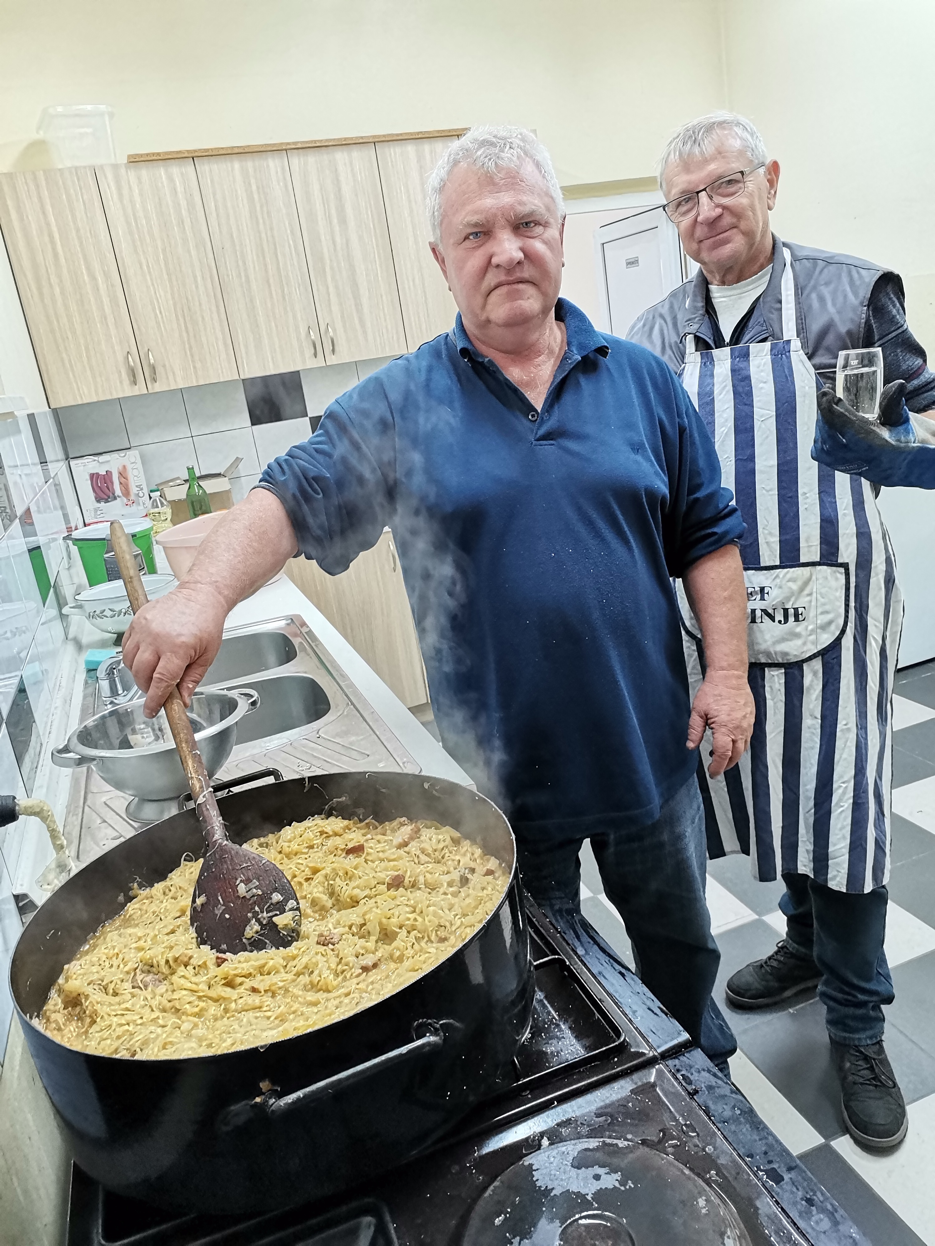 PUŠĆINE Za prste polizati: Jesu li gotove čurke zeljem?