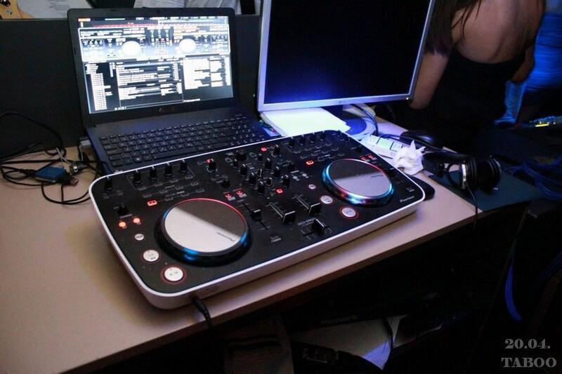 Foto160 Taboo (Subota, 20.4.2013 – Koncert Sandre Afrika) Foto160 Taboo (Subota, 20.4.2013 – Koncert Sandre Afrika)