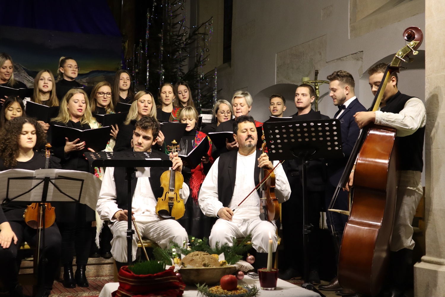 FOTO Adventsko-božićni koncert HKUU Sveti Martin