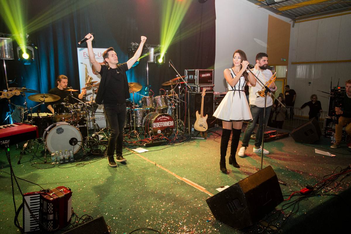 Čehaj fest: Odlična zabava na Mesapu uz Genovu, Pero Defformero i S.A.R.S.