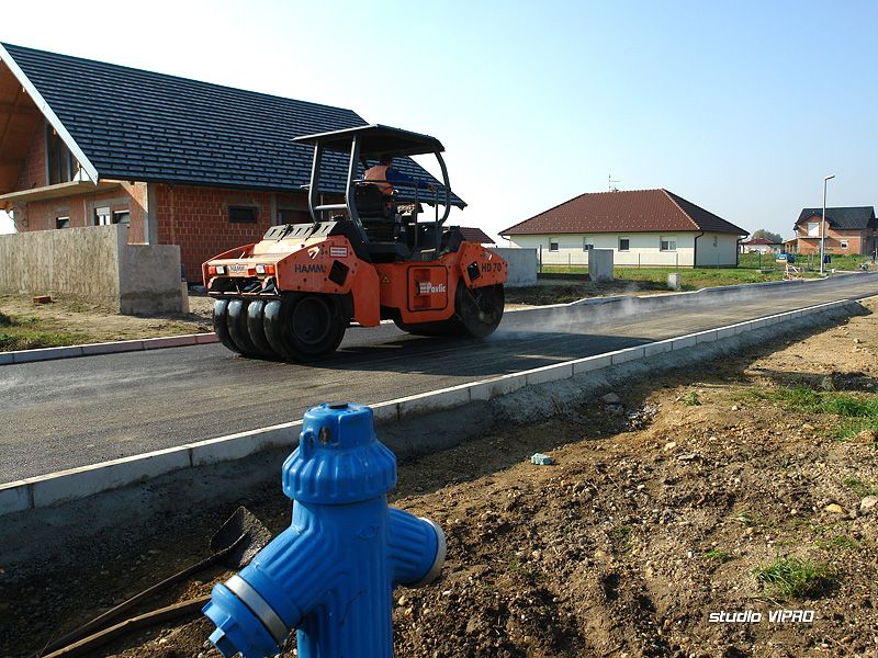 319413472dsc04328366986