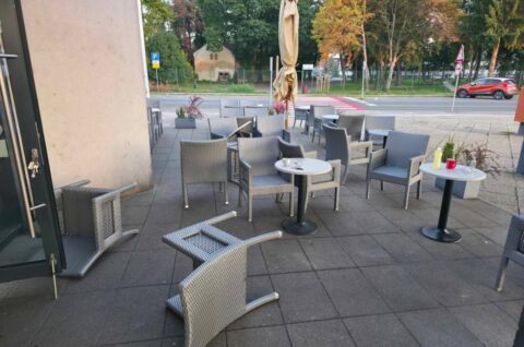 541912385_1989558605215318_8962372530281981966_n