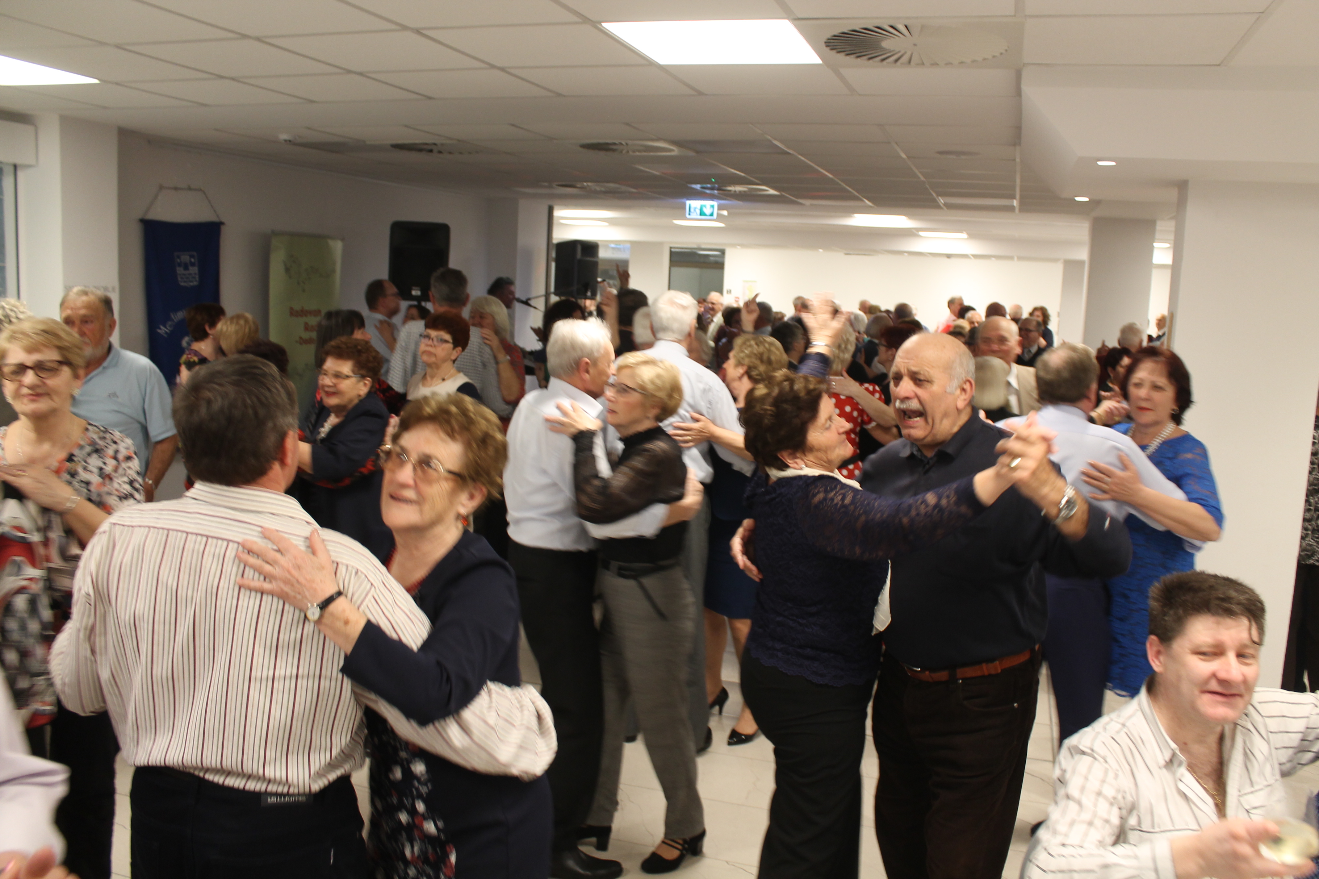 FOTO Međimurski samci znaju prirediti odličnu zabavu, a to su pokazali i na tradicionalnom plesu i druženju