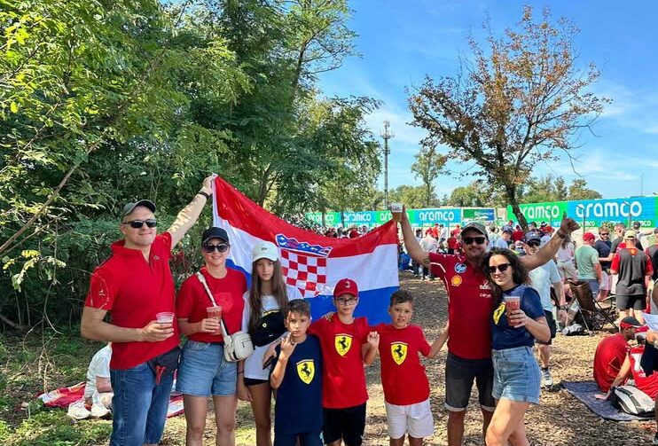 543776002_1264486381651788_6078832974048785350_n