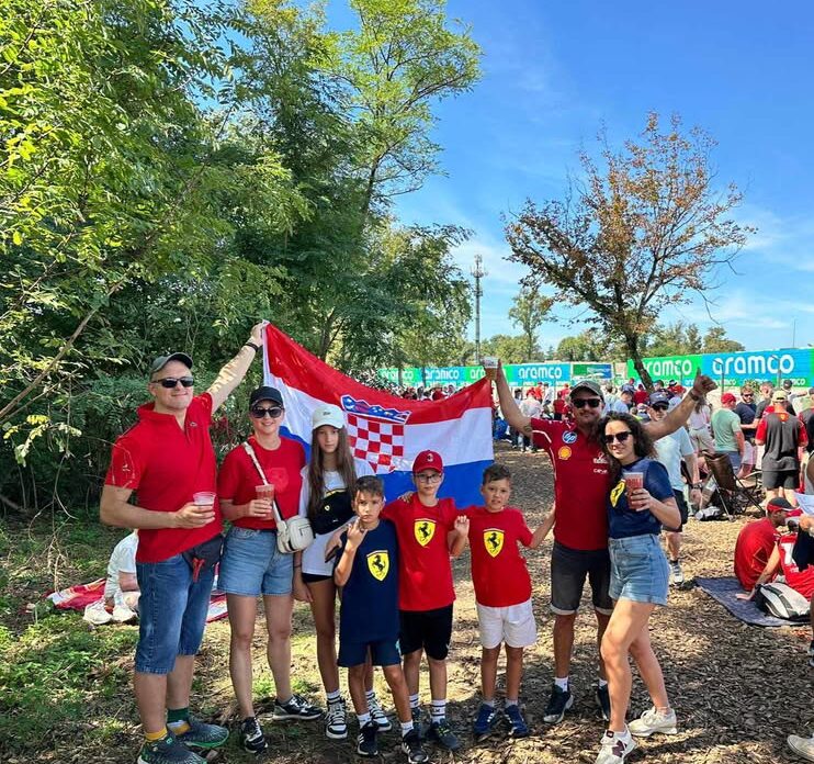 543776002_1264486381651788_6078832974048785350_n 543776002_1264486381651788_6078832974048785350_n