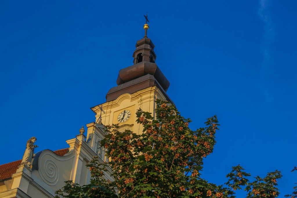 Šetnja gradom uz čarobne efekte zlatnog sata