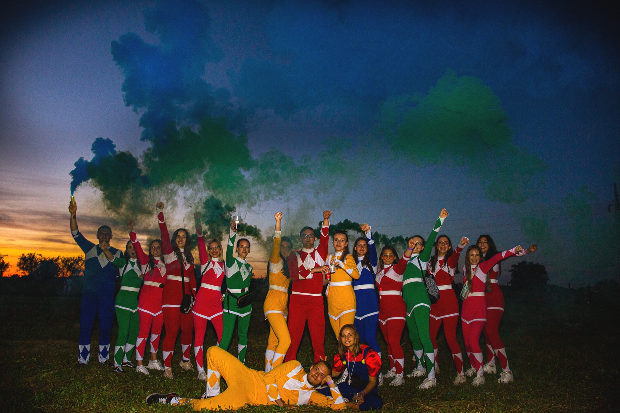 MATURANTI SE ZABAVLJAJU Odlična zabava za kraj na Mesapu