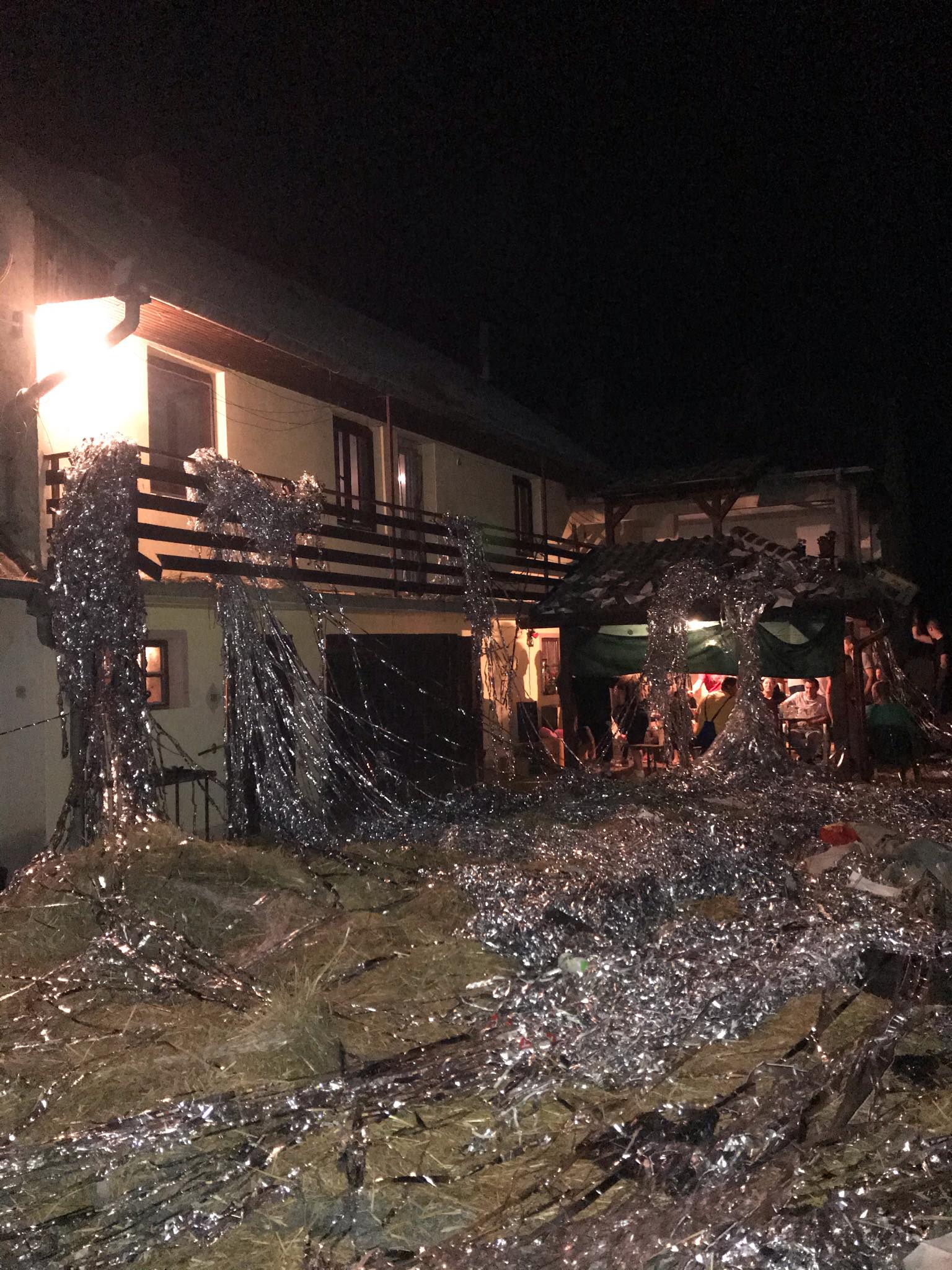 FOTO Potepanje u Savskoj Vesi: Zaručili su se Suzana Kraš i Danijel Žnidarić!