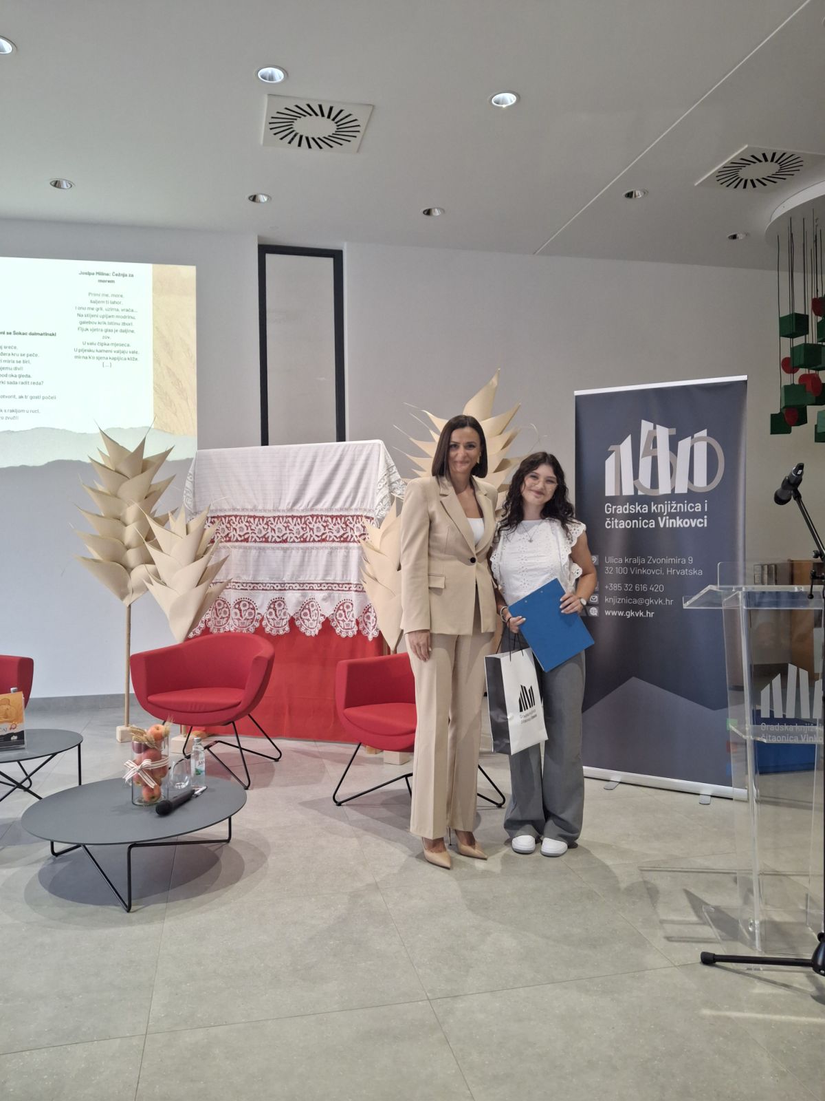 Tena Šegović gimnazija Tena Šegović gimnazija