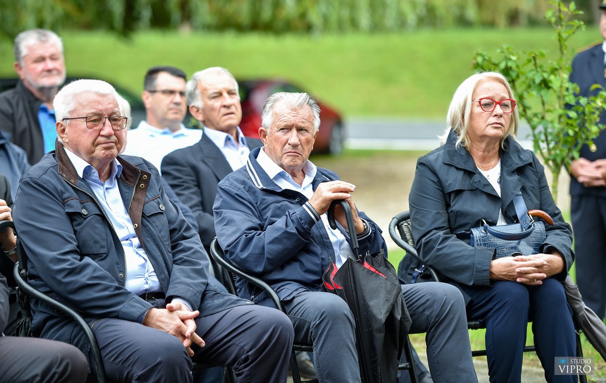 FOTO Uz molitvu i prigodan program obilježena godišnjica tragedije na rijeci Dravi