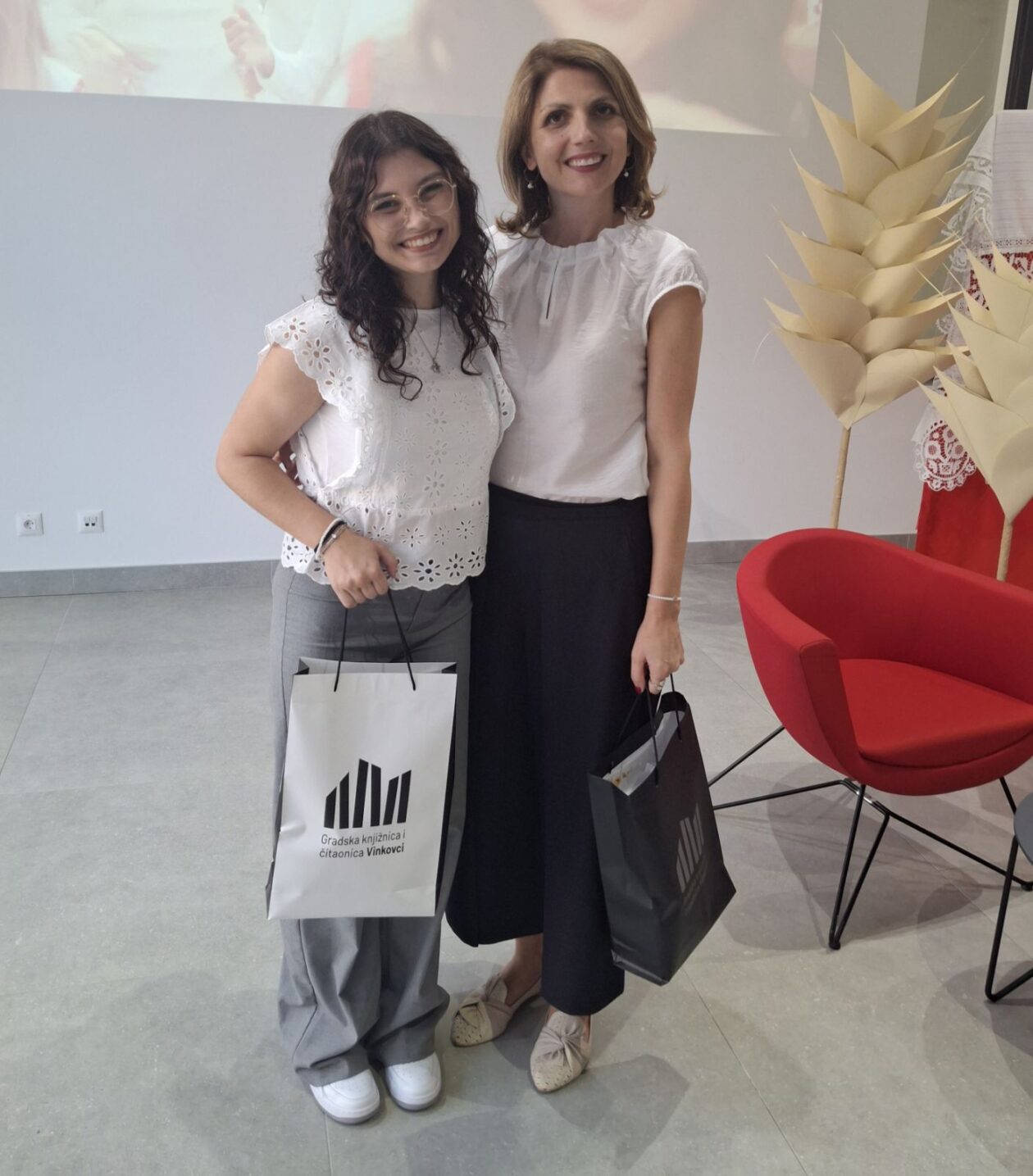 Tena Šegović gimnazija Tena Šegović gimnazija