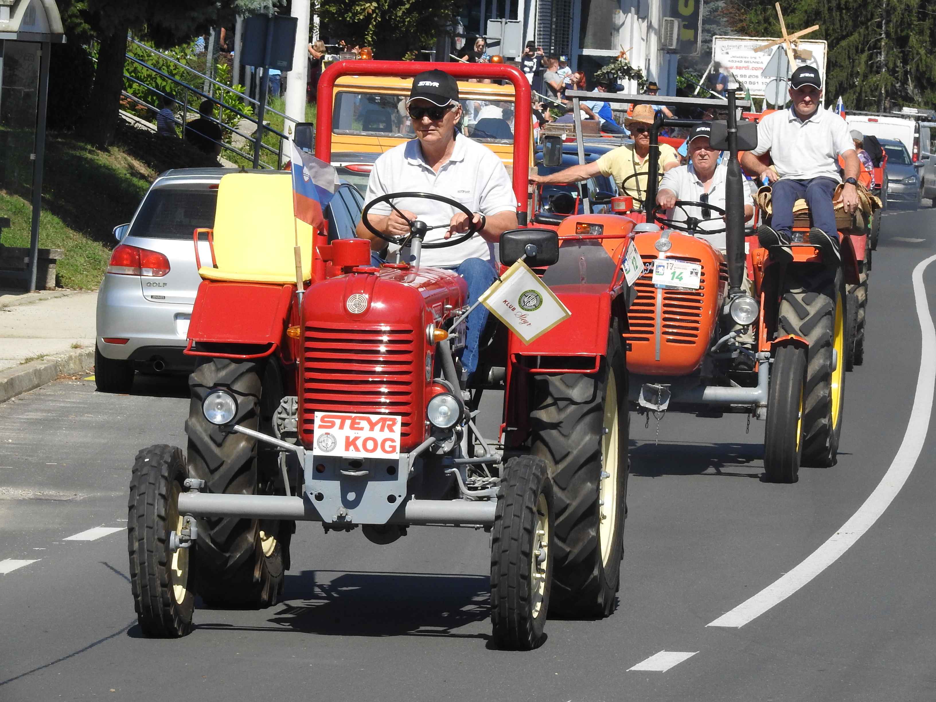 SELNICA Pogledajte kako je bilo na 17. susretu starih traktora