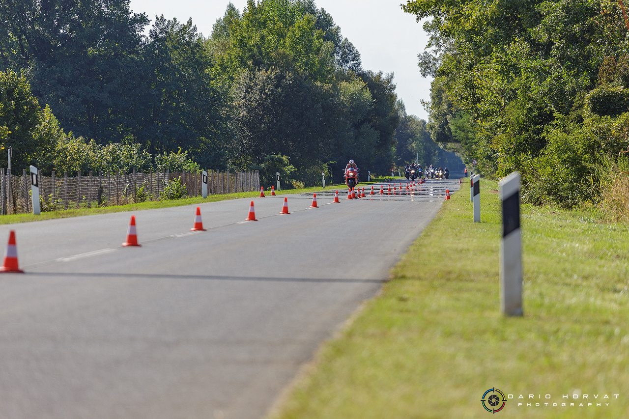 Utrka ubrzanja s motociklima u Goričanu